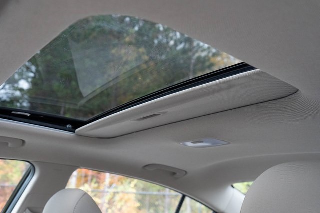 2018 Hyundai Elantra Value Edition photo 3