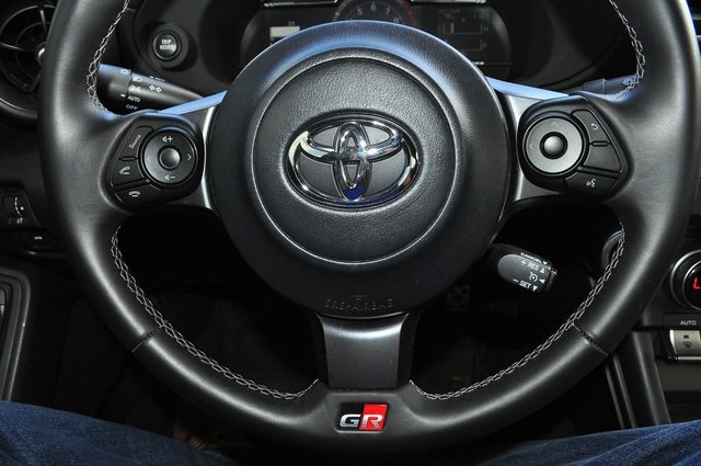 2023 Toyota GR86 Premium photo 16