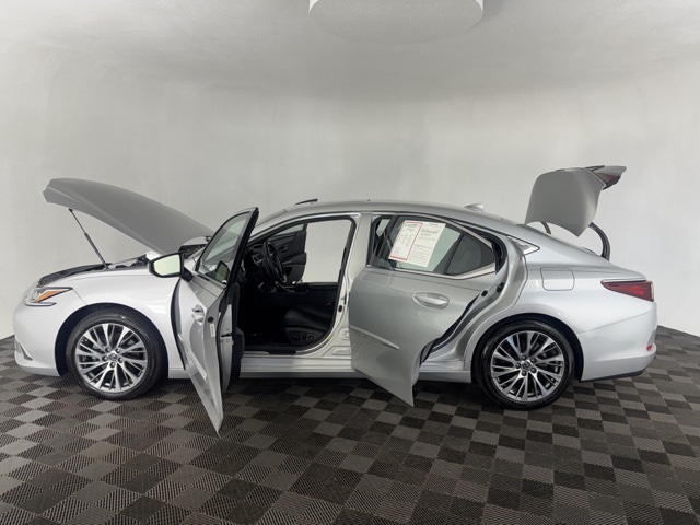 2020 Lexus ES 350 Premium photo 9