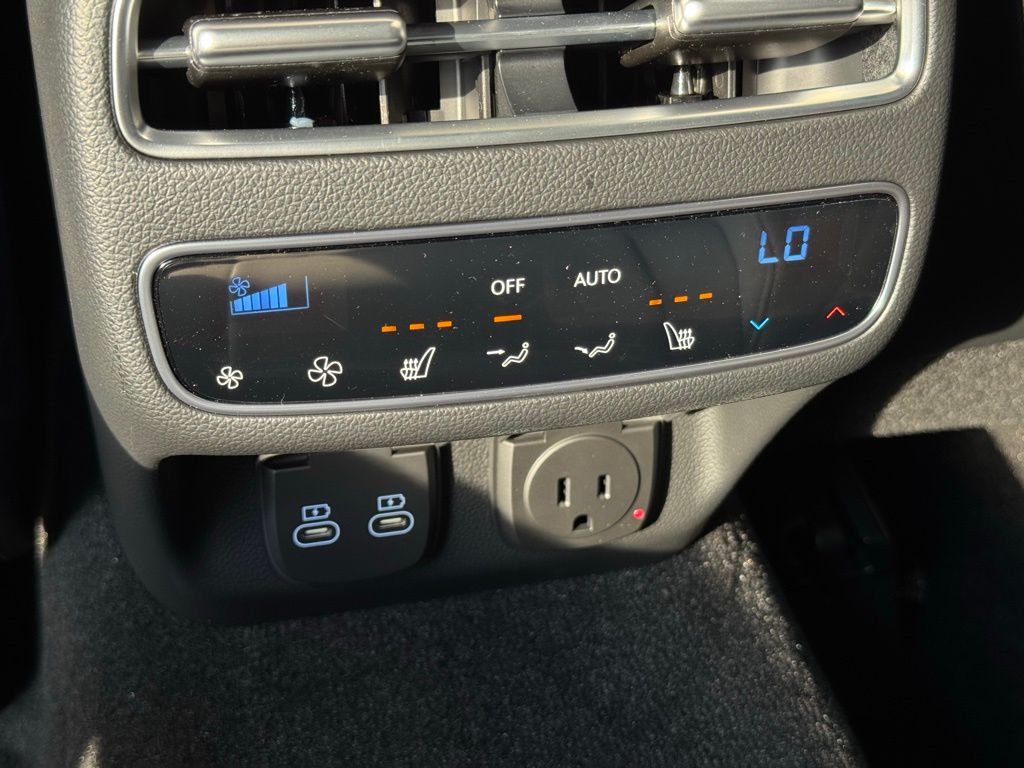 2026 Genesis GV70 3.5T Sport Prestige photo 22