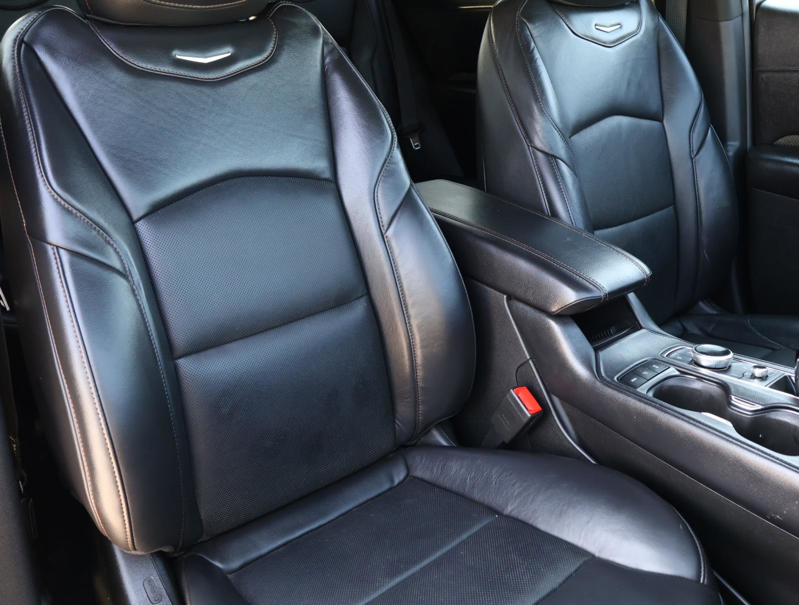 2023 Cadillac XT4 Sport photo 22