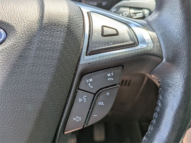 2023 Ford Edge SEL photo 13