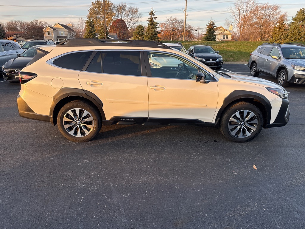 2023 Subaru Outback Limited photo 2