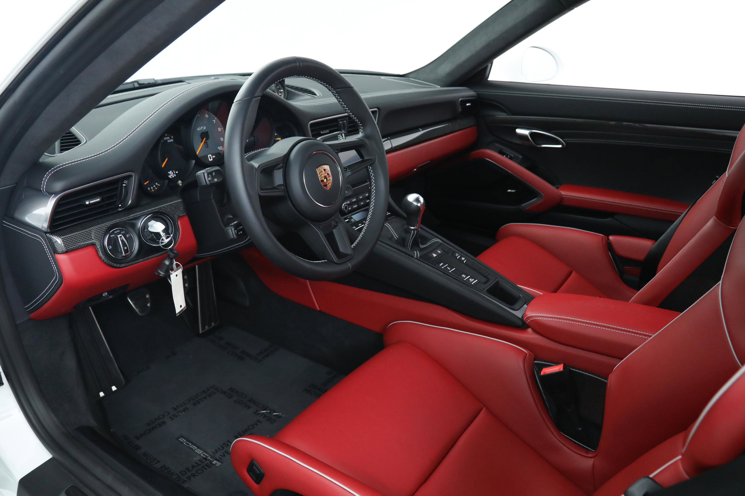 2018 Porsche 911 GT3 Touring photo 20