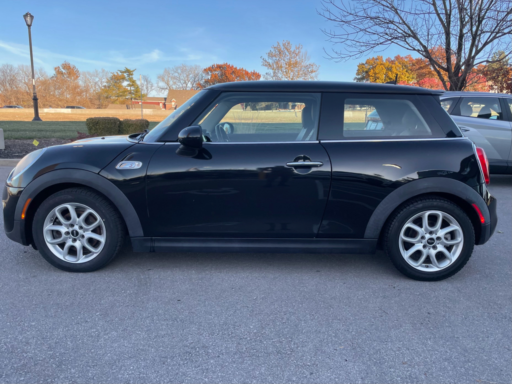 Used 2015 MINI Cooper S with VIN WMWXP7C57F2A34265 for sale in Kansas City