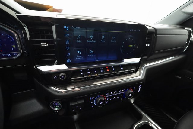 2024 Chevrolet Silverado 1500 LTZ photo 17
