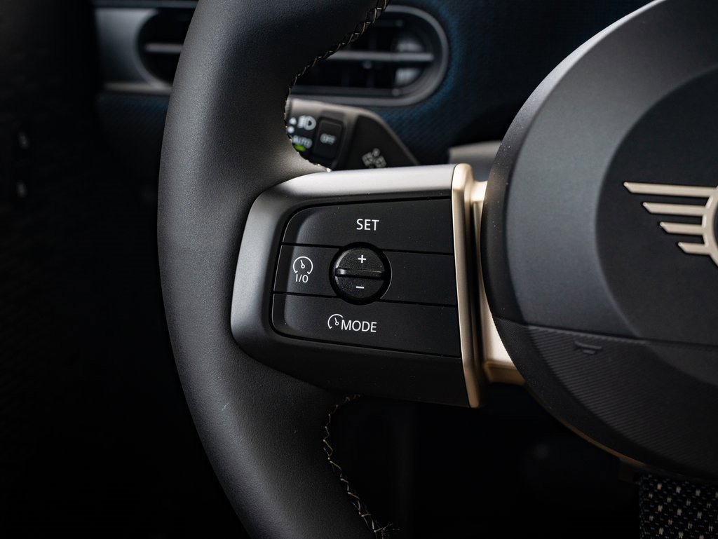 2025 Mini Cooper 2 Door Hardtop photo 23