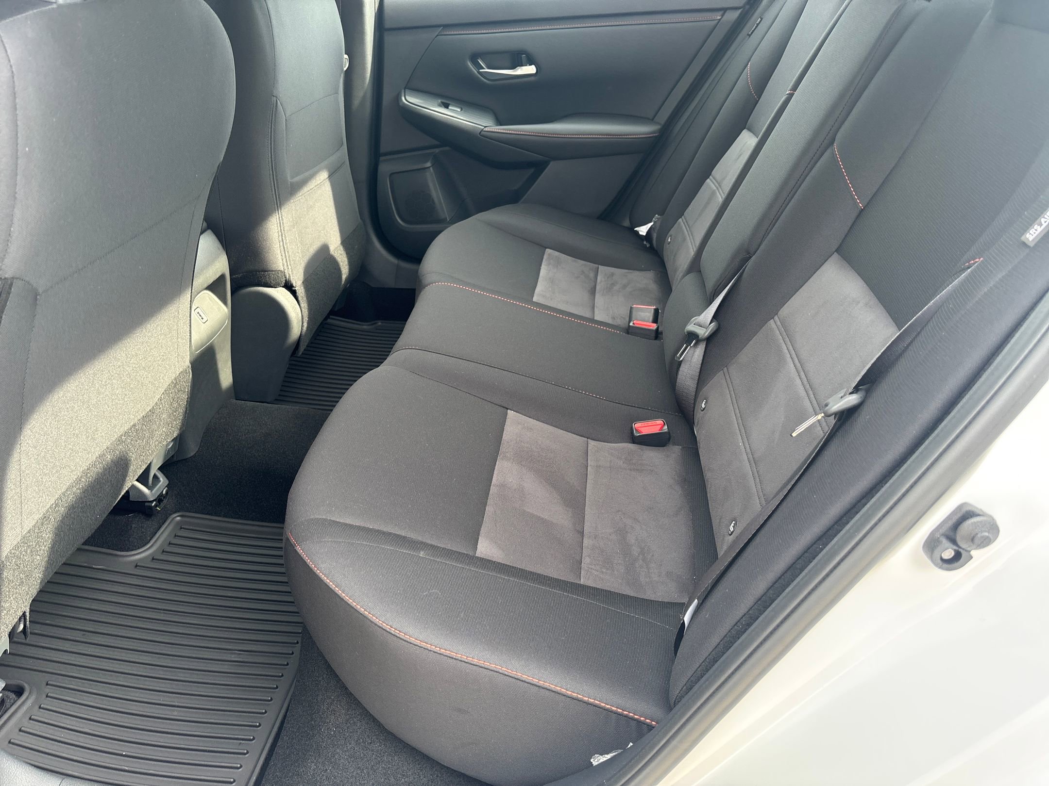 2025 Nissan Sentra SR photo 15