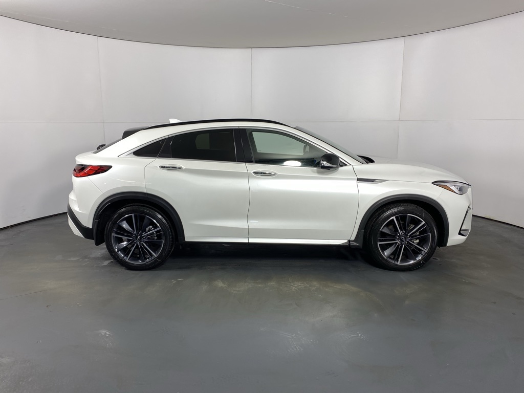 2025 Infiniti QX55 Essential photo 9