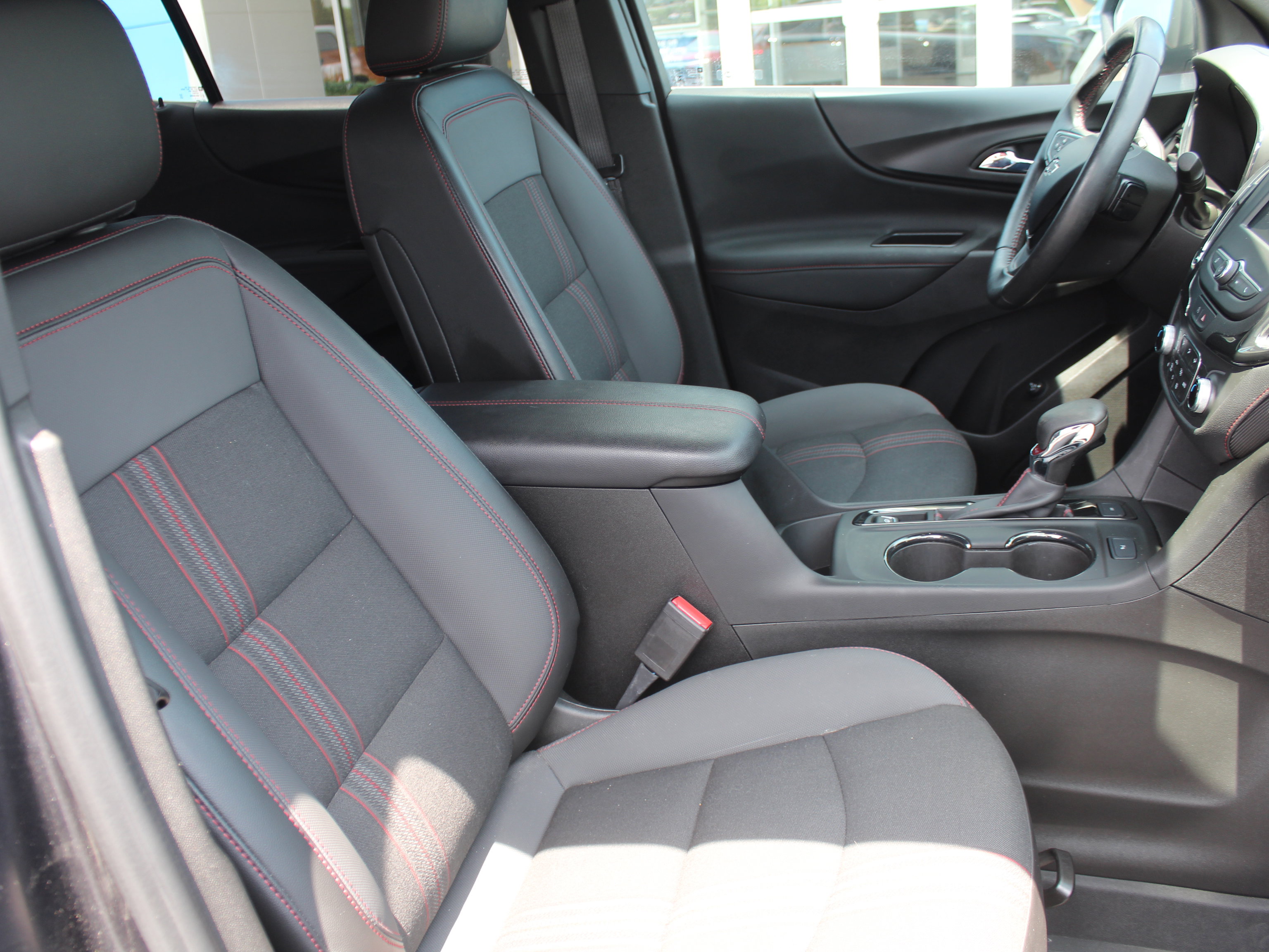 2022 Chevrolet Equinox RS photo 31
