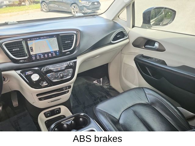 2018 Chrysler Pacifica Touring Plus photo 10
