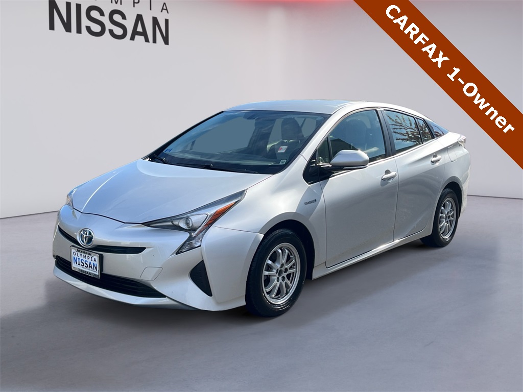 2016 Toyota Prius Three