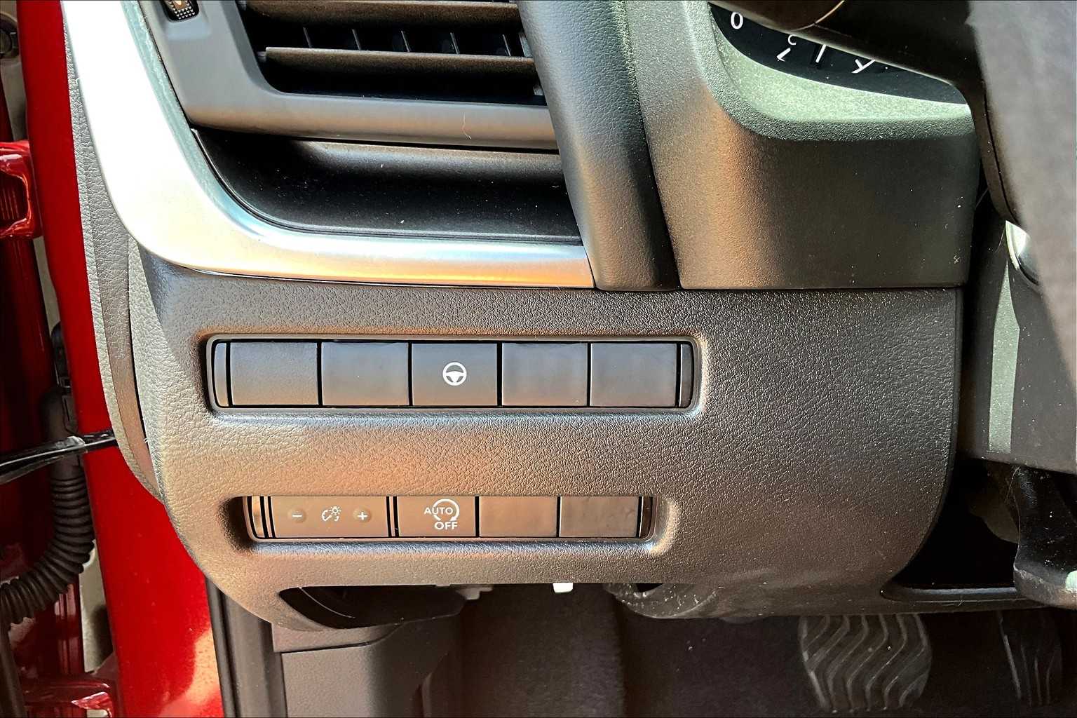 2023 Nissan Rogue SV photo 21