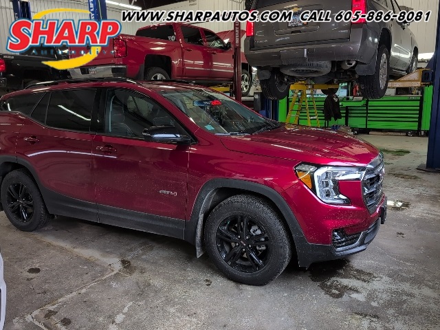2024 GMC Terrain AT4's photo