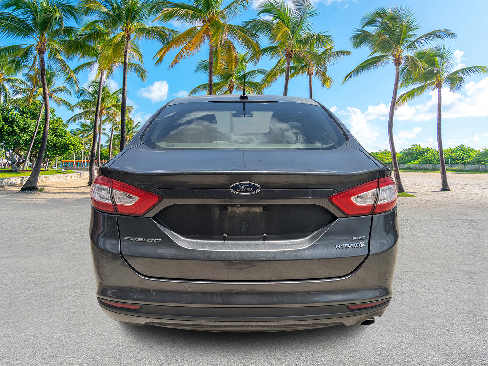 2015 Ford Fusion Hybrid SE photo 4