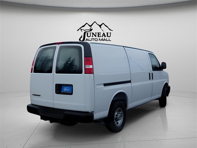 2025 Chevrolet Express Cargo 2500 photo 2