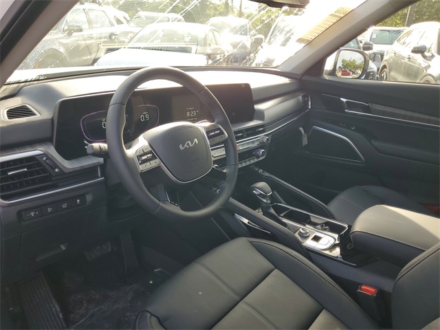 2025 Kia Telluride EX photo 8