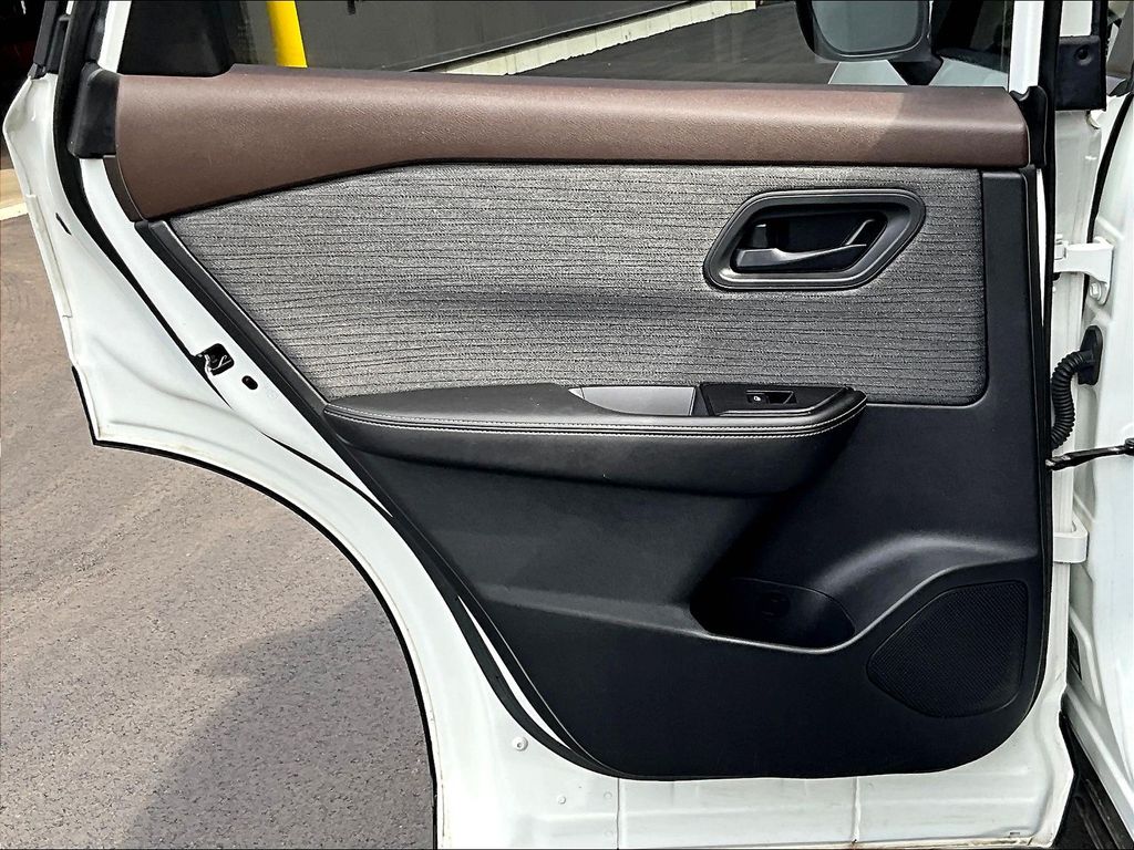 2021 Nissan Rogue S photo 20