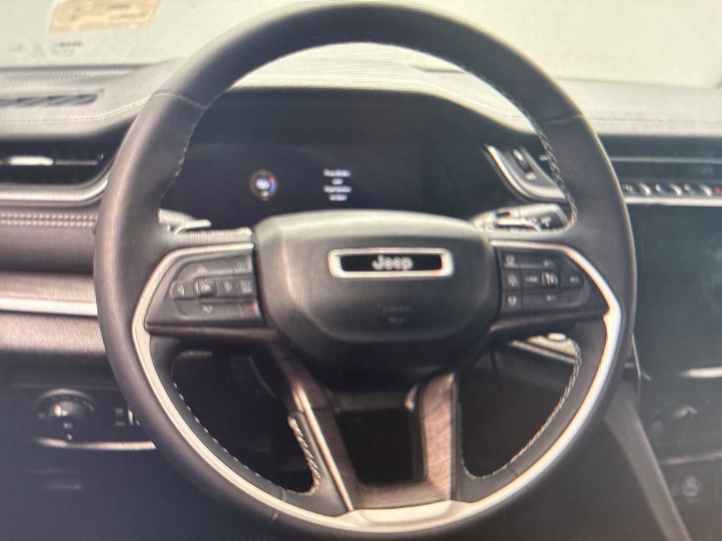 2023 Jeep Grand Cherokee Limited photo 8
