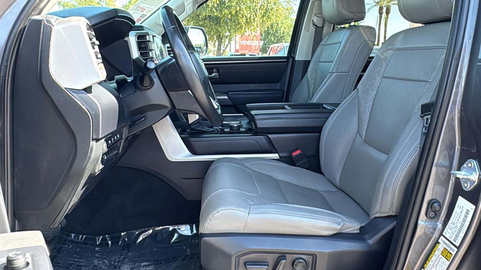 2022 Toyota Tundra SR5 CrewMax photo 22
