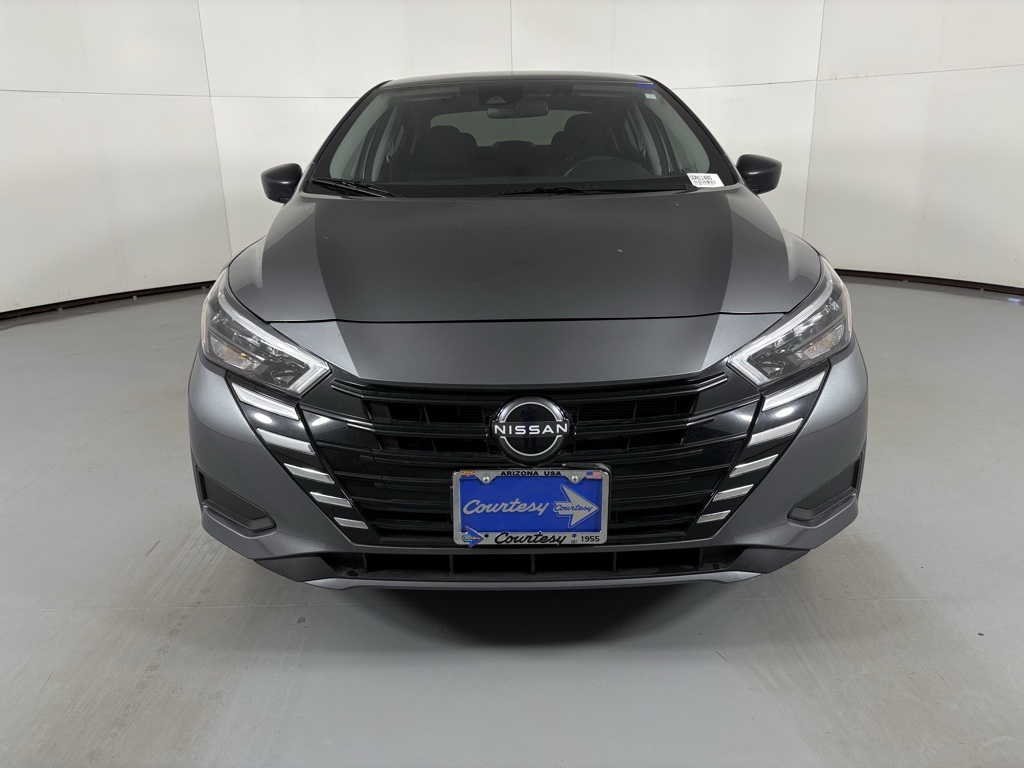 2025 Nissan Versa 1.6 S photo 3