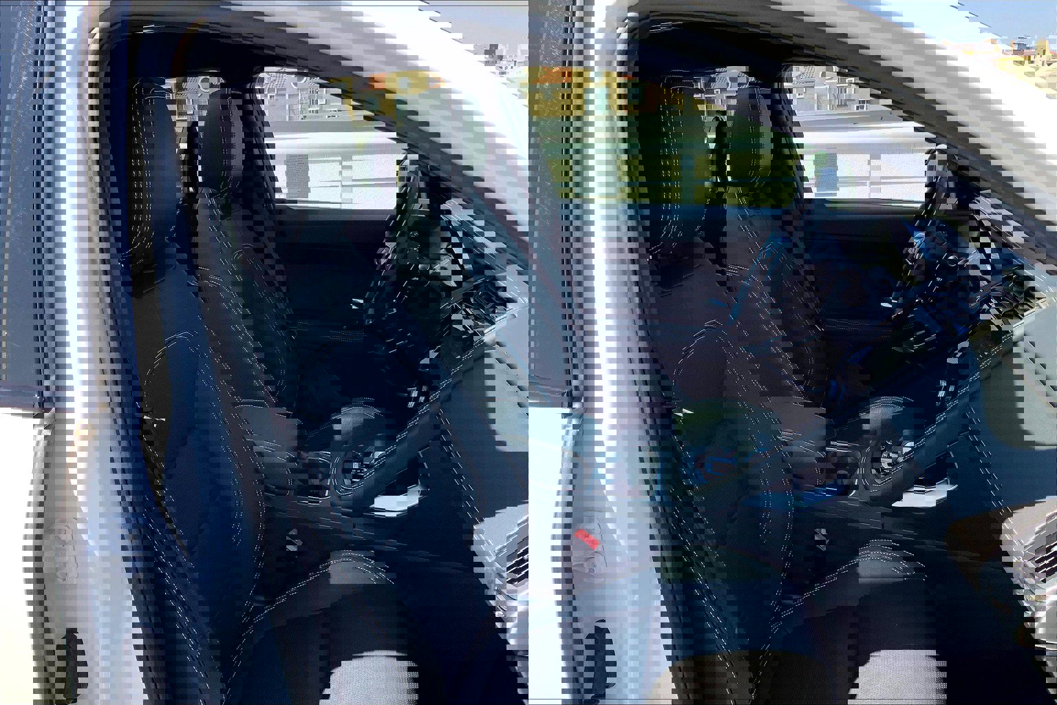 2024 Jaguar E-PACE R-Dynamic SE photo 6