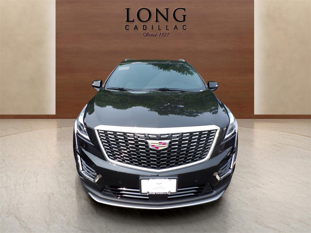 2025 Cadillac XT5 Premium Luxury photo 2