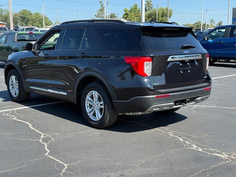 2022 Ford Explorer XLT photo 7