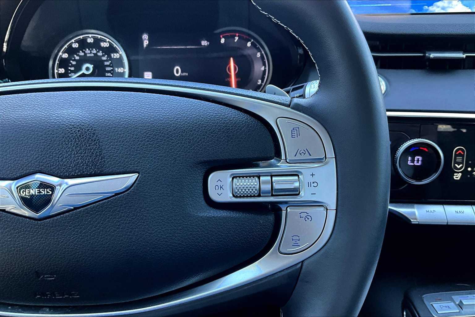 2024 Genesis GV70 2.5T photo 21
