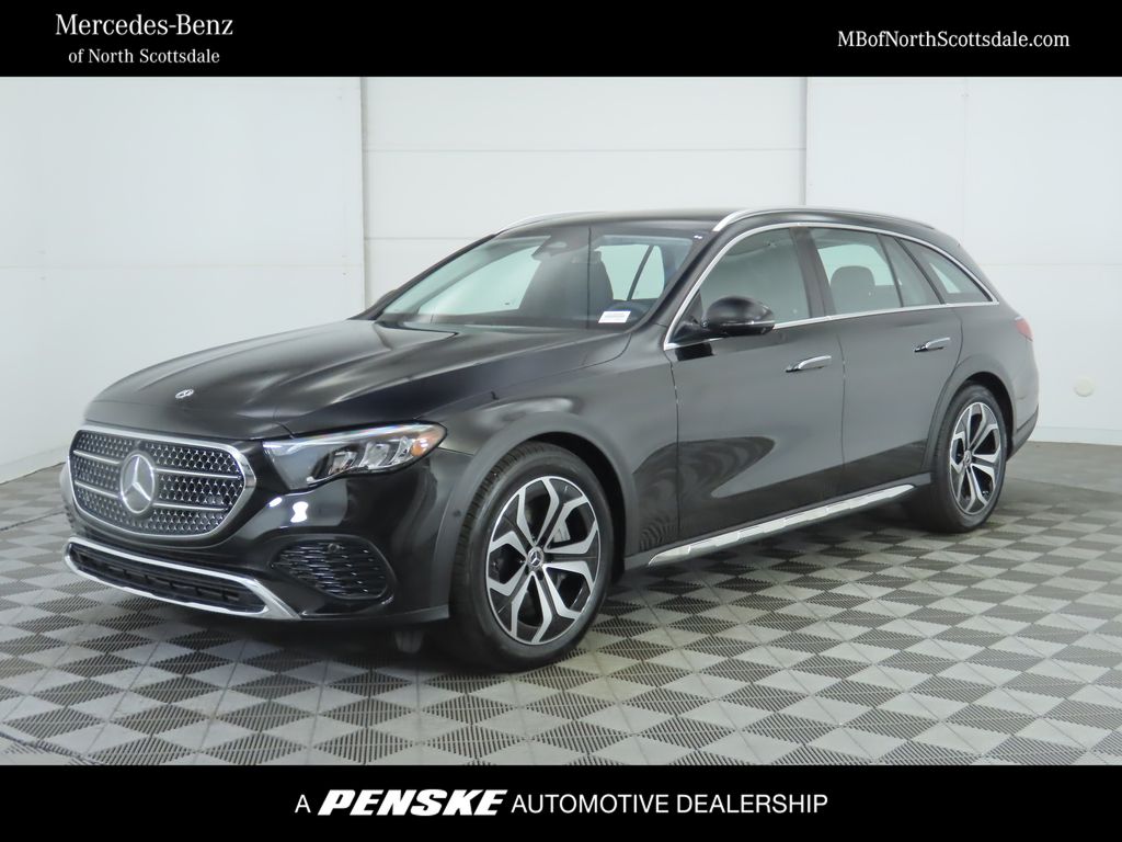 2025 Mercedes-Benz E-Class E450 All-Terrain's photo