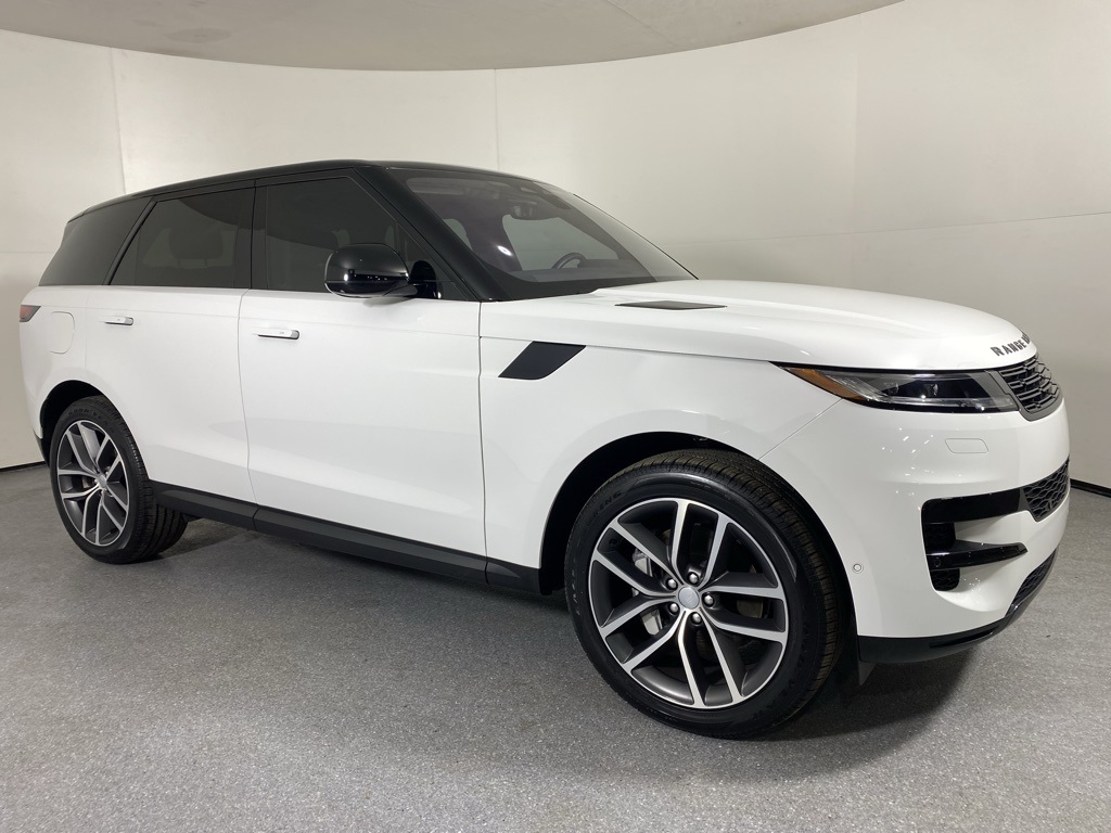 2023 Land Rover Range Rover Sport SE photo 3