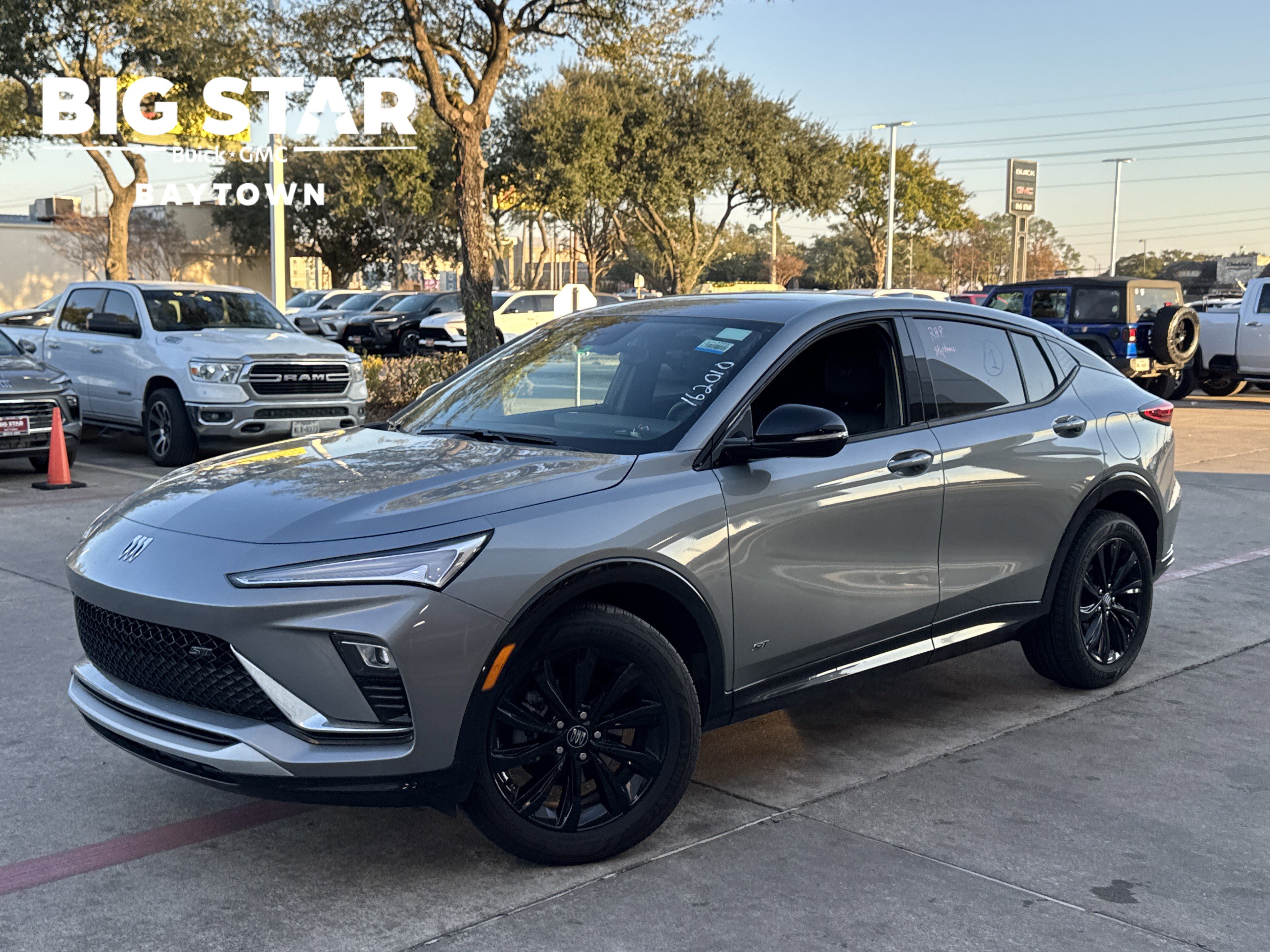 2025 Buick Envista Sport Touring's photo