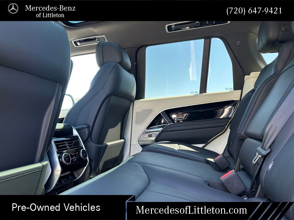 2024 Land Rover Range Rover SE photo 15