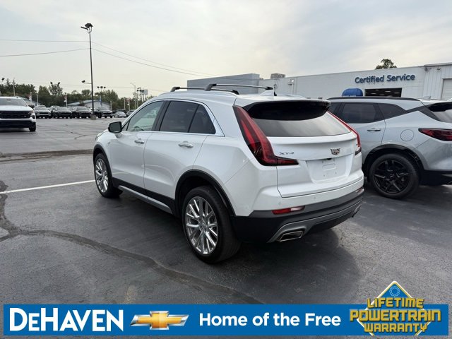 2021 Cadillac XT4 Premium Luxury photo 3