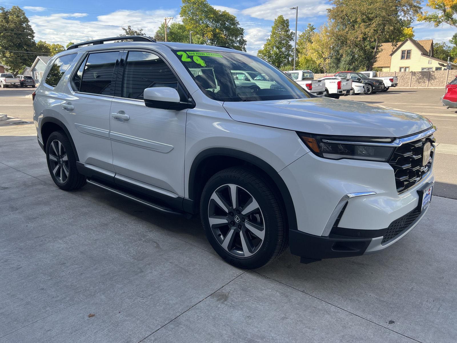 2024 Honda Pilot Touring photo 3