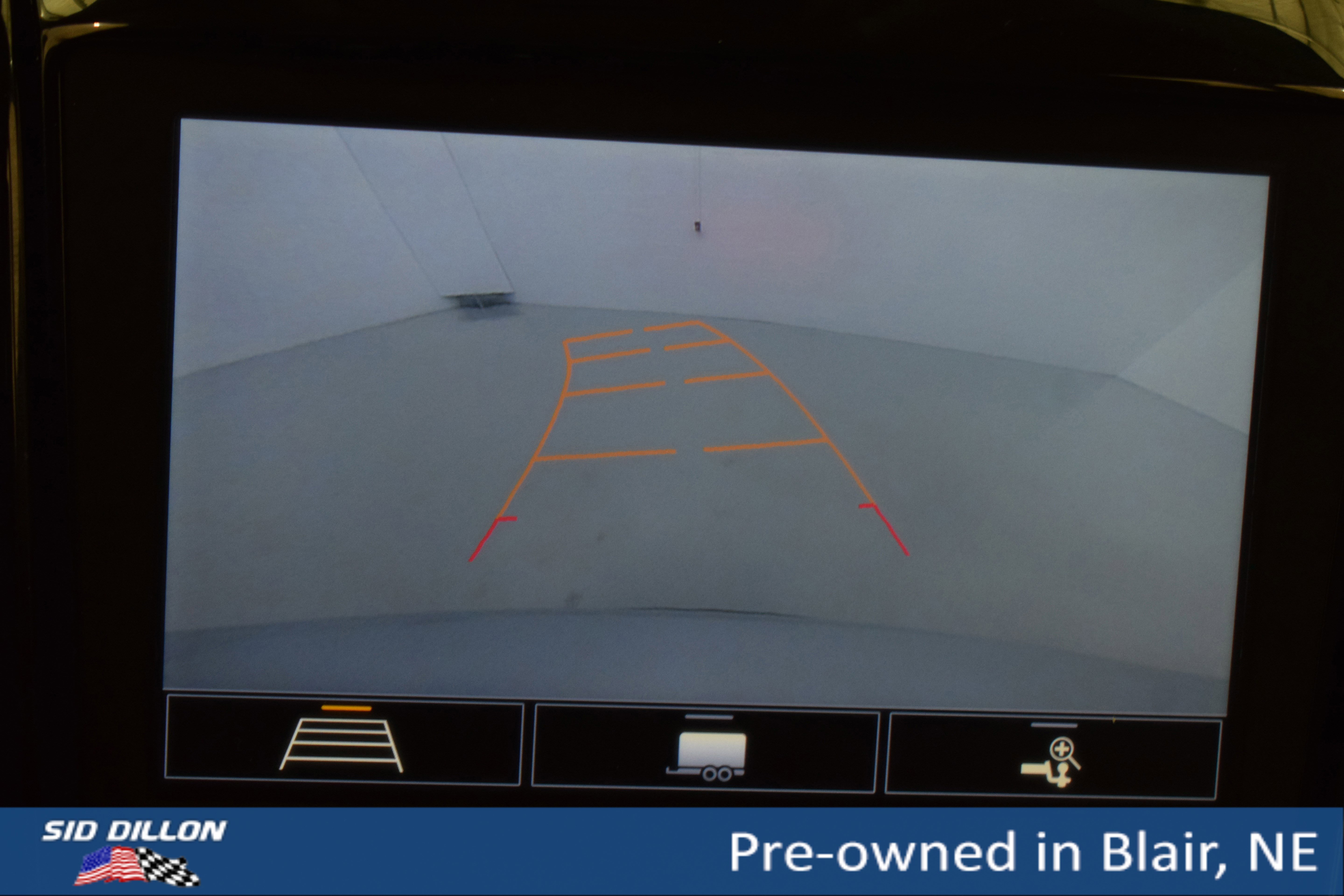 Used 2020 Chevrolet Traverse 1LT with VIN 1GNEVGKW8LJ216041 for sale in Blair, NE