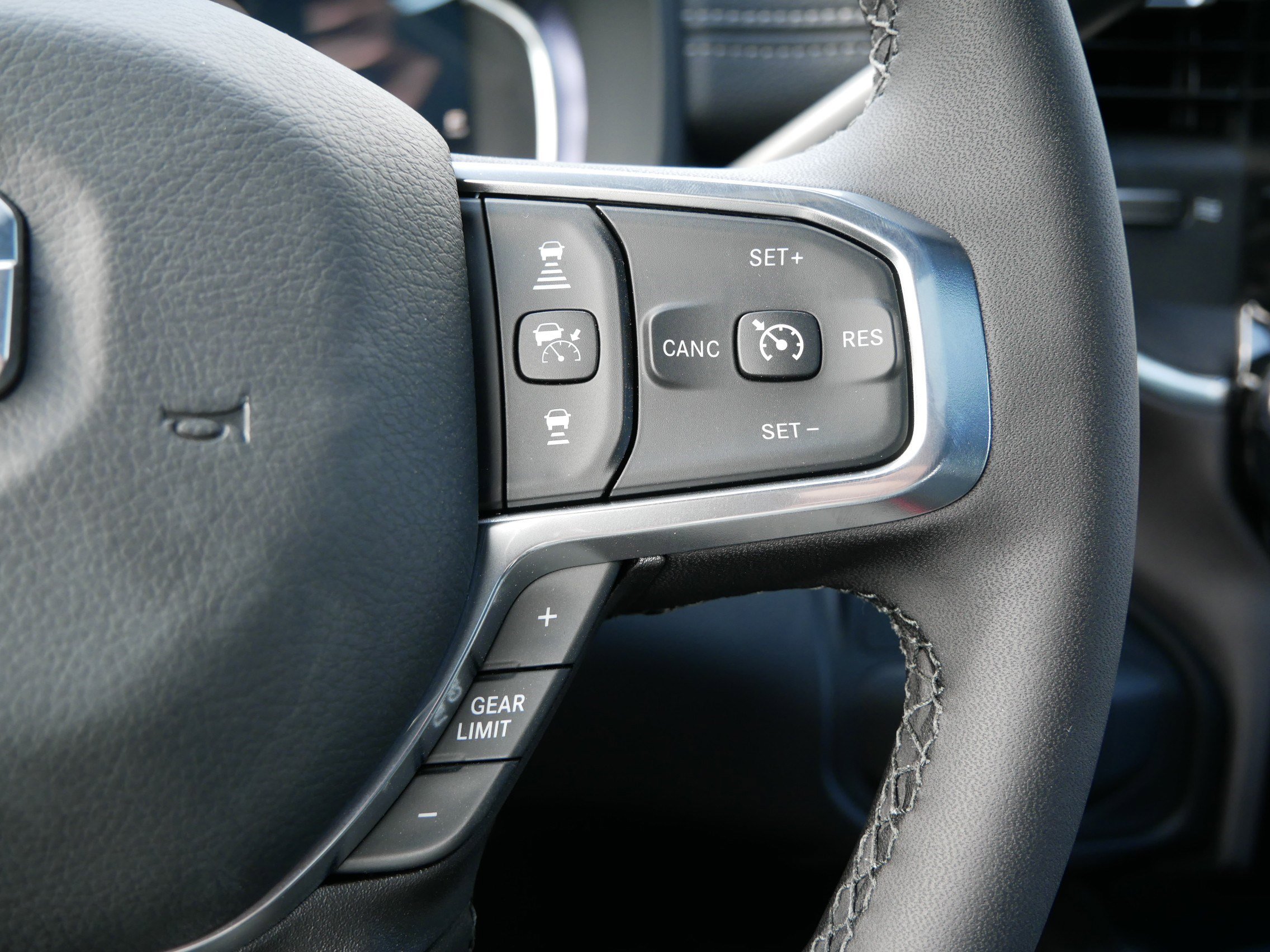 2026 Ram 2500 Laramie photo 20