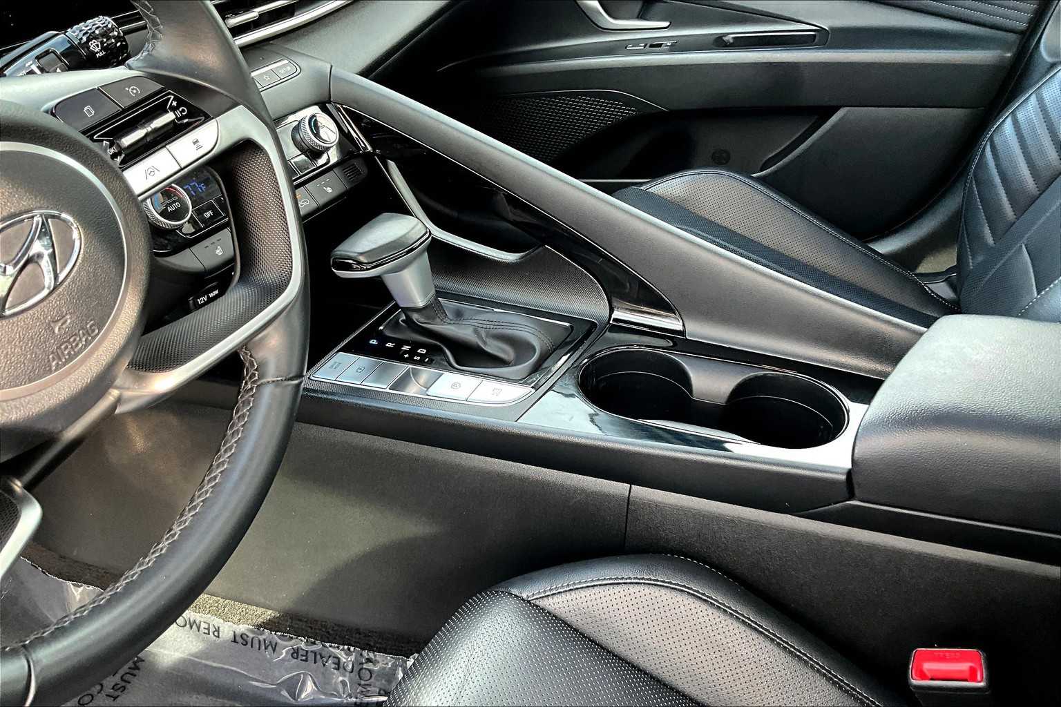 2023 Hyundai Elantra Limited photo 14