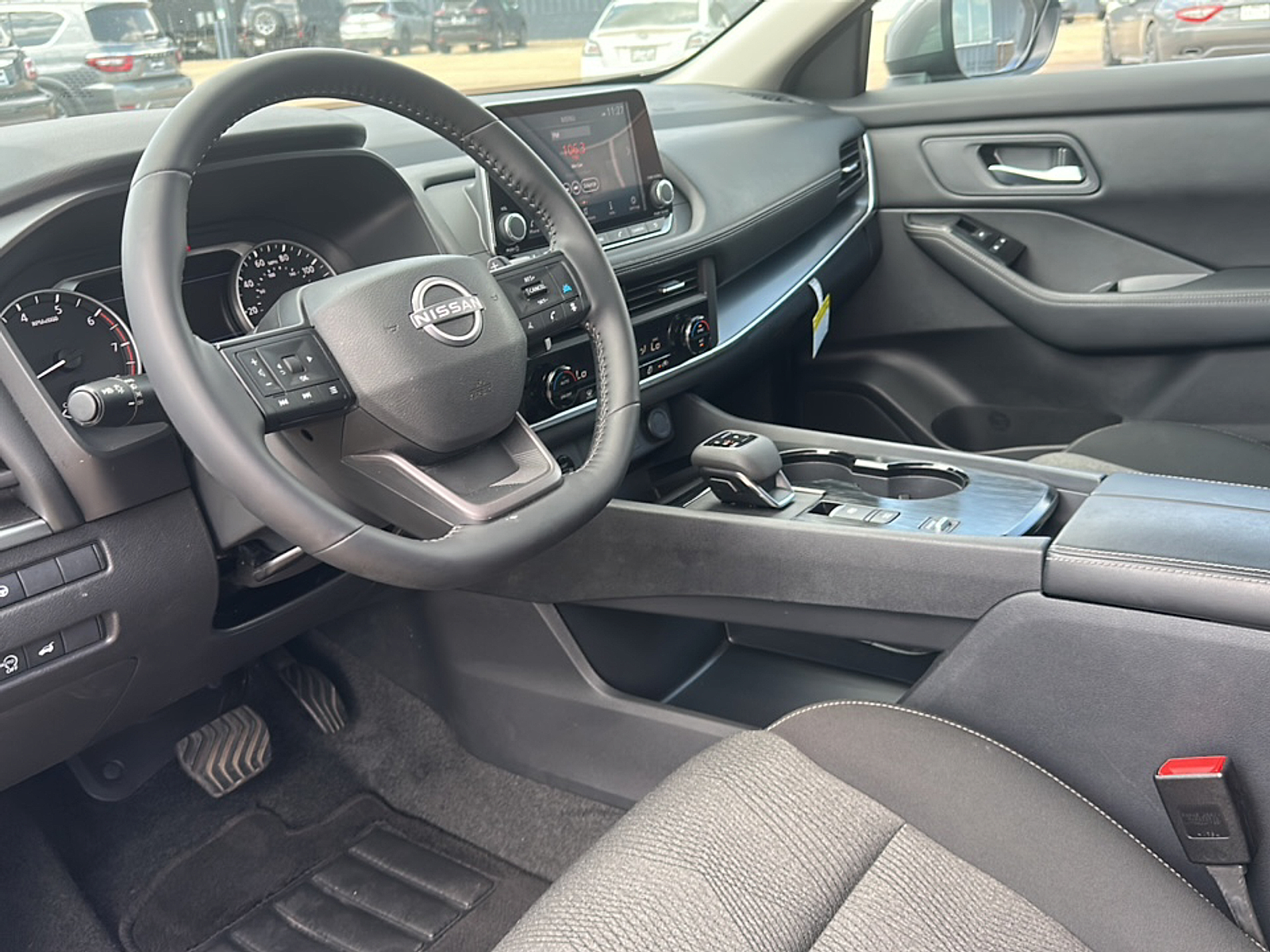 Certified Used 2025 Gun Metallic Nissan SV FWD image 12