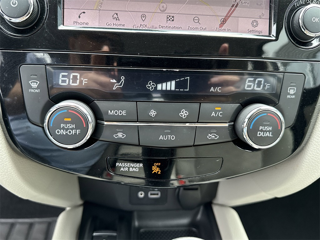 2019 Nissan Rogue Sport SV photo 26