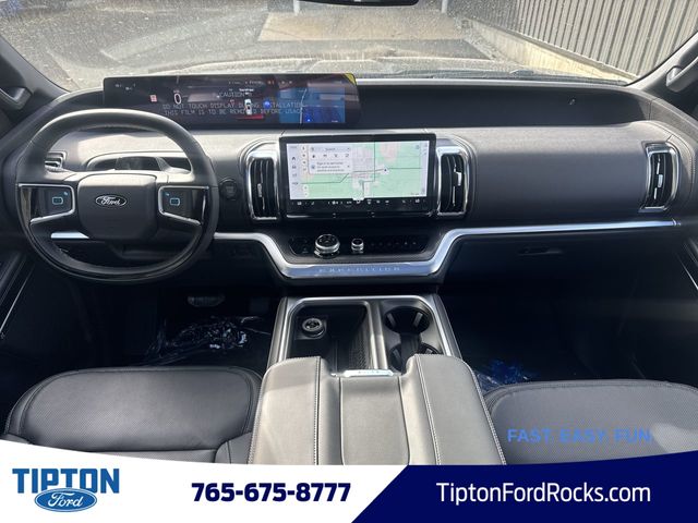 2025 Ford Expedition Platinum MAX photo 3