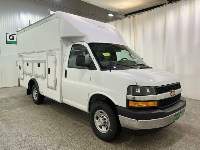 2025 Chevrolet Express Cutaway 3500 1WT