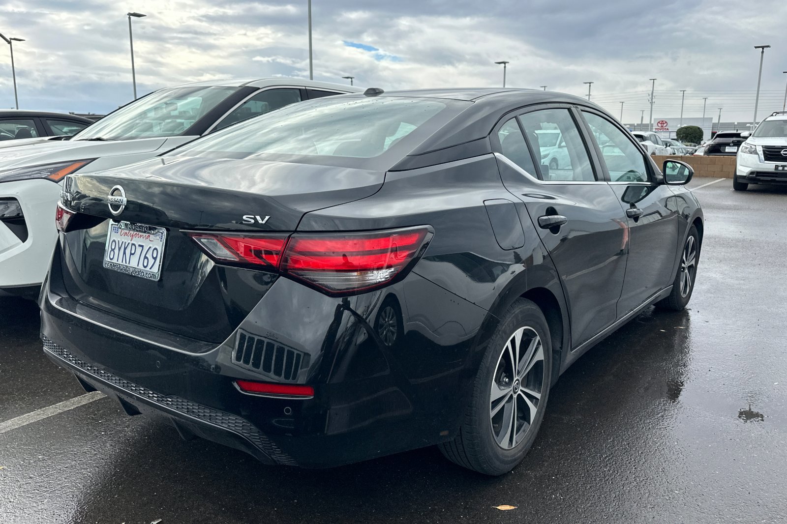 2022 Nissan Sentra SV photo 3