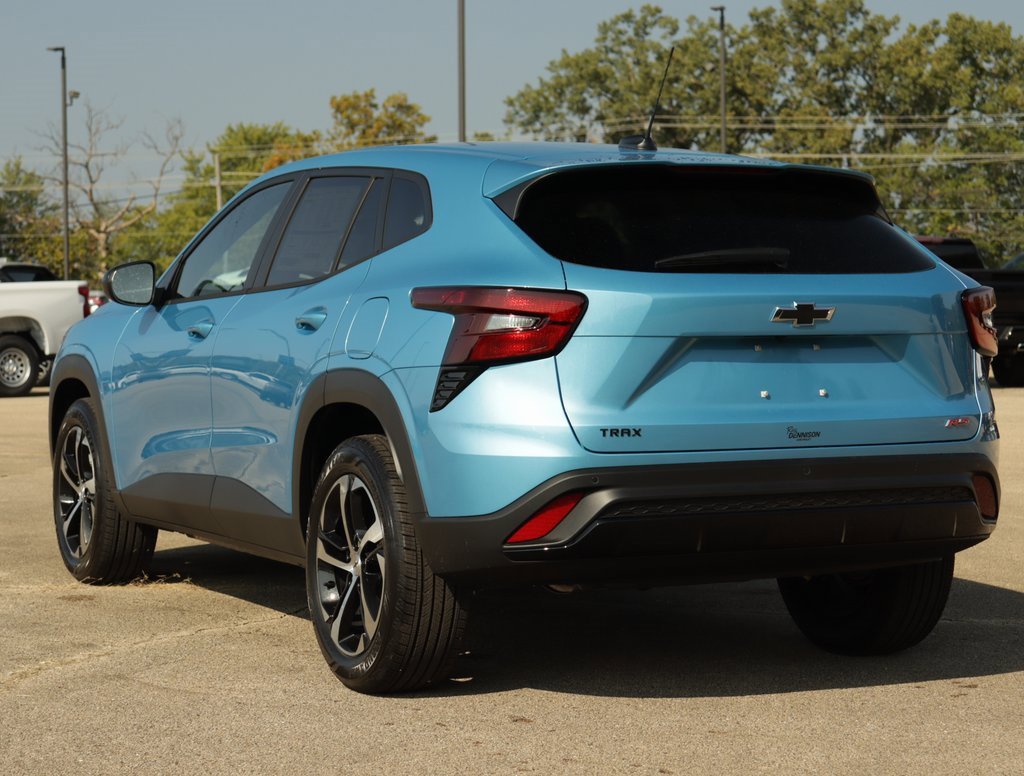 2025 Chevrolet Trax photo 4