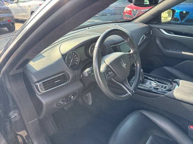 2022 Maserati Levante GT photo 4