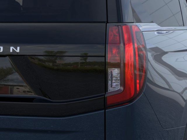 2025 Ford Expedition photo 16