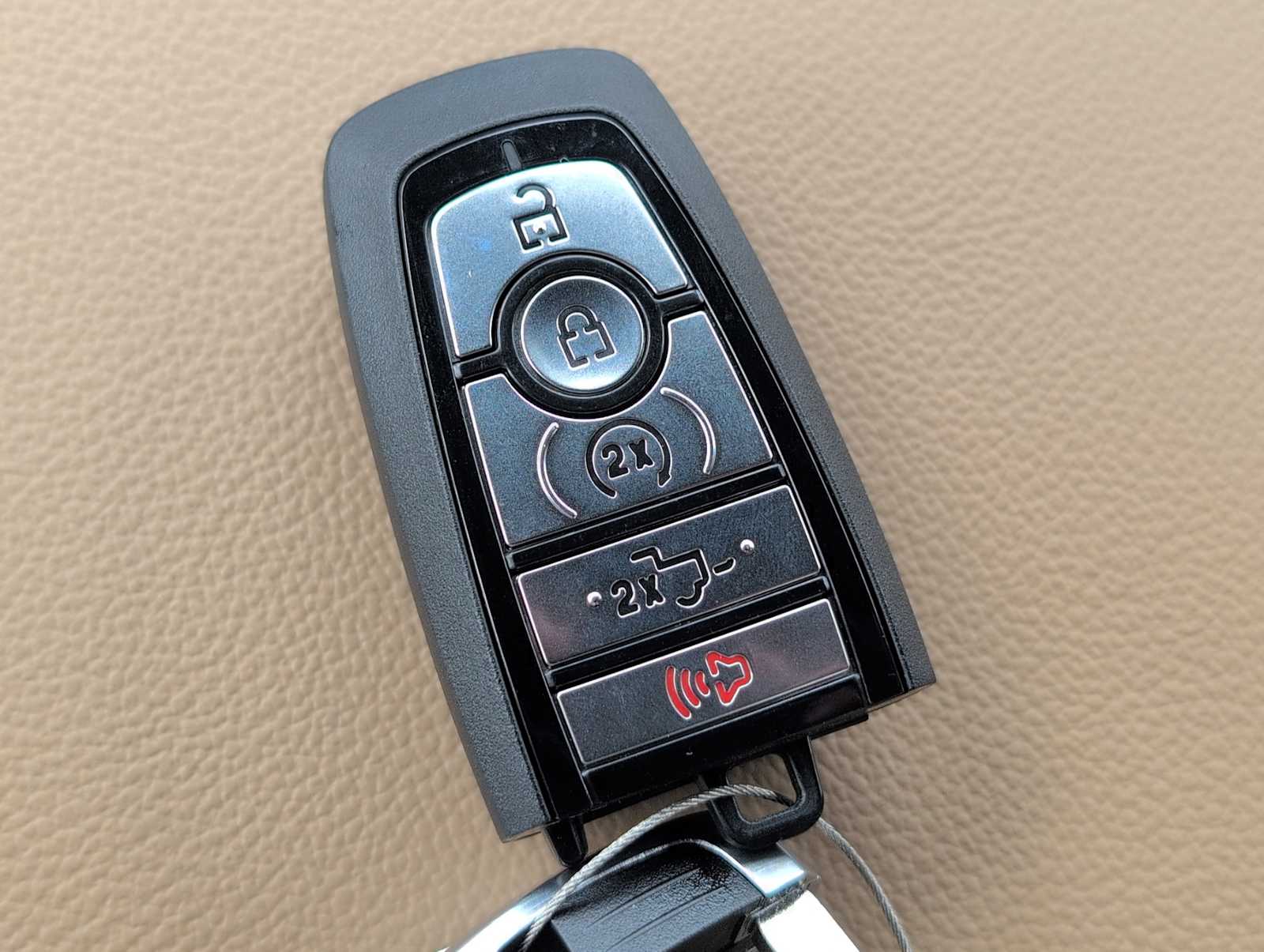 2025 Ford F-250 Lariat photo 26
