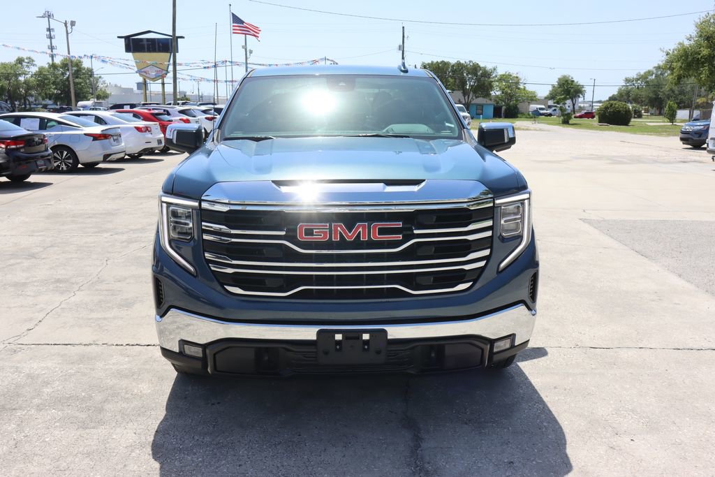 Used 2024 Downpour Metallic GMC SLT image 3