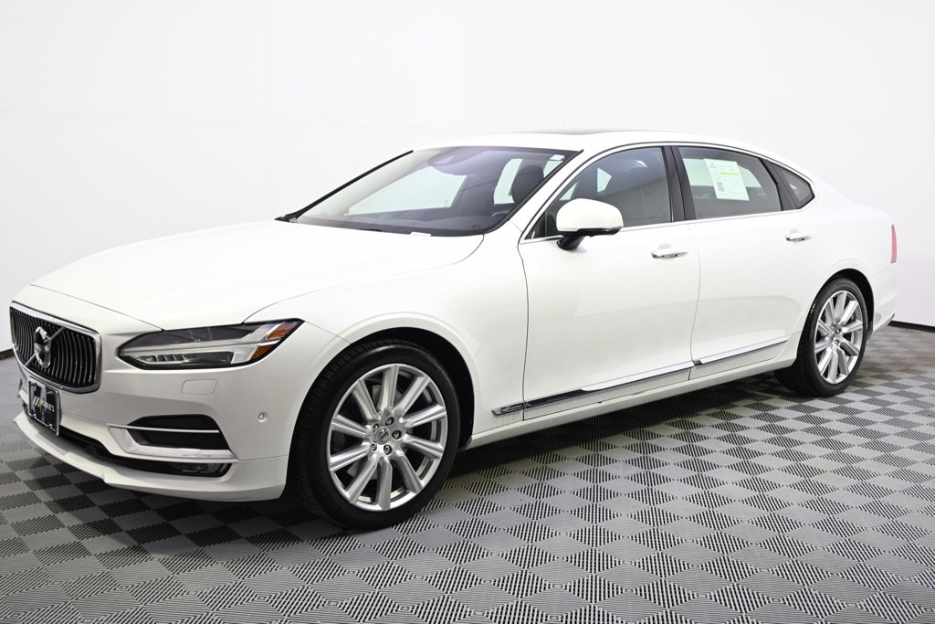 Used 2018 Volvo S90 Inscription with VIN LVY992ML8JP004389 for sale in Minneapolis, Minnesota