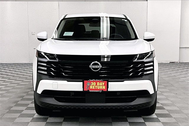 2025 Nissan Kicks SV photo 16